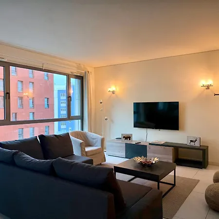 Fernando Pessoa Expo Apartment
