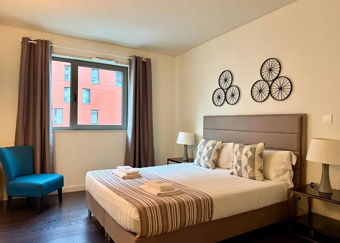 Апартаменты Fernando Pessoa Expo *