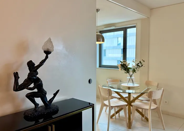 Fernando Pessoa Expo Апартаменты *